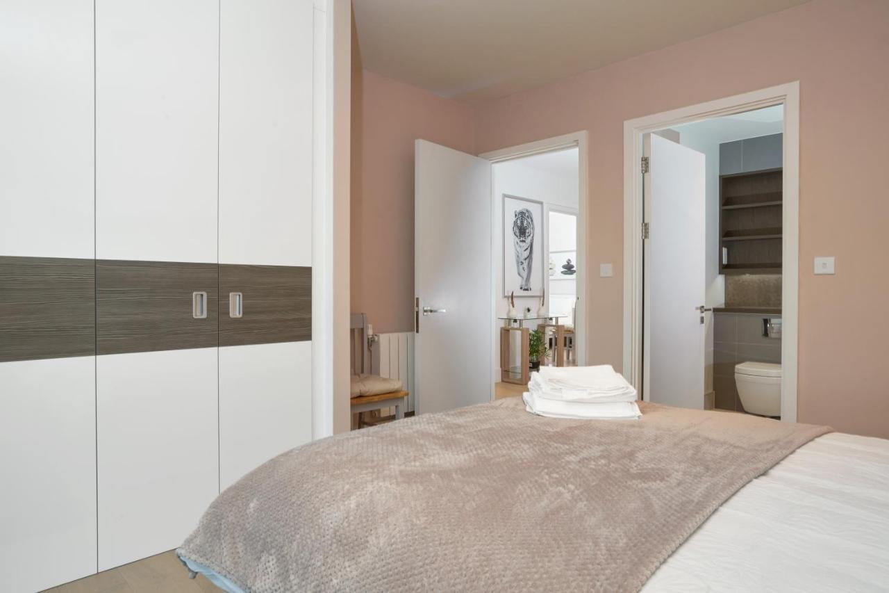 Apartamento 2 Bedroom Luxury With Balcony