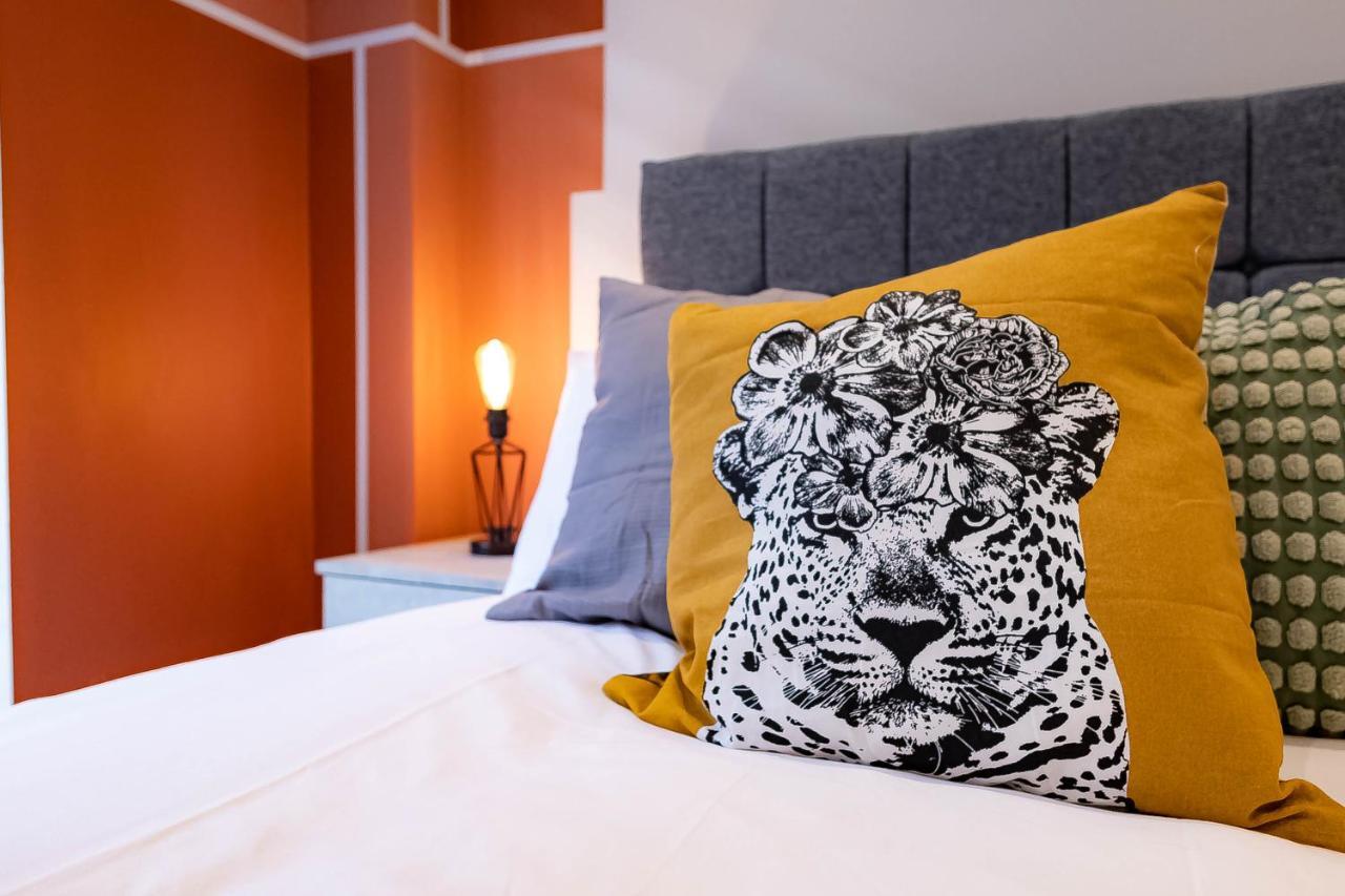 Luxurious Hackney Near Train Station Holiday home *