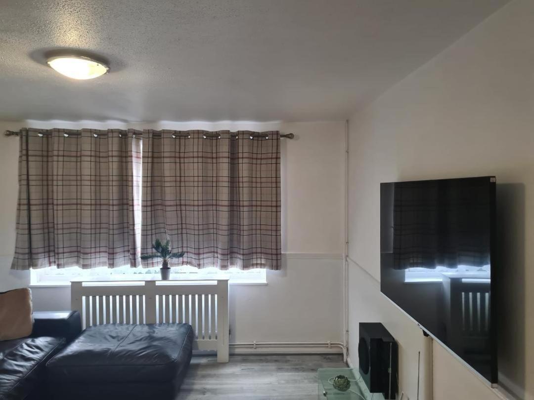Holiday home Luxury House, 4 Bedrooms Fully Furnished