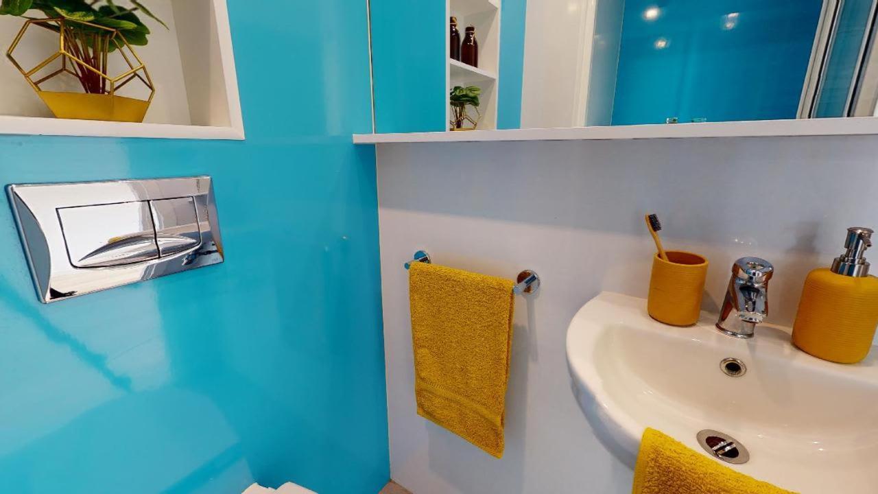 For Students Only Private Bedrooms With Shared Kitchen And At Iq Haywood House In Appartement