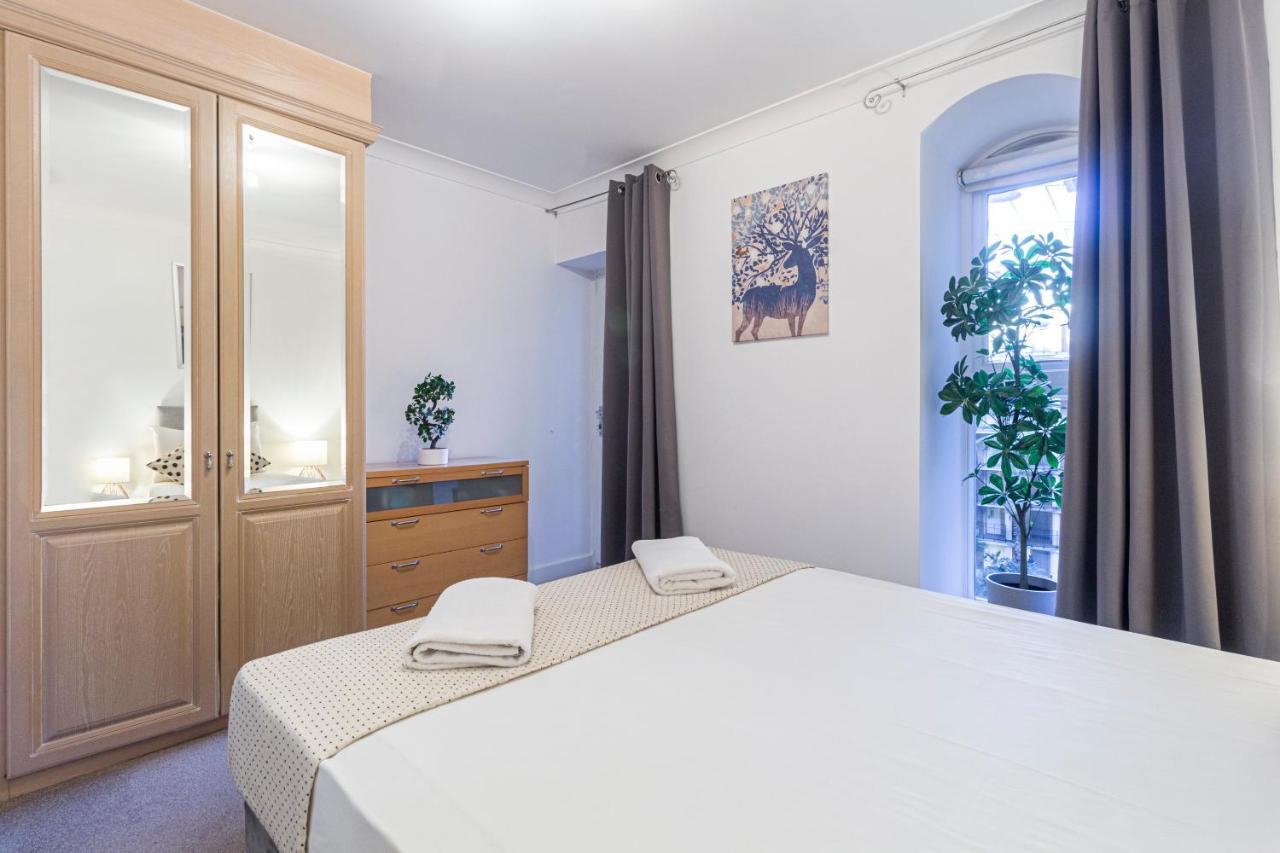 Thames River Apartamento *