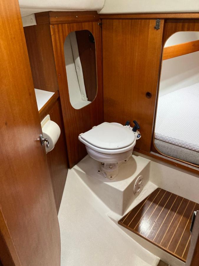 Botel Entire Boat At St Katherine Docks 2 Available Select Using Options *