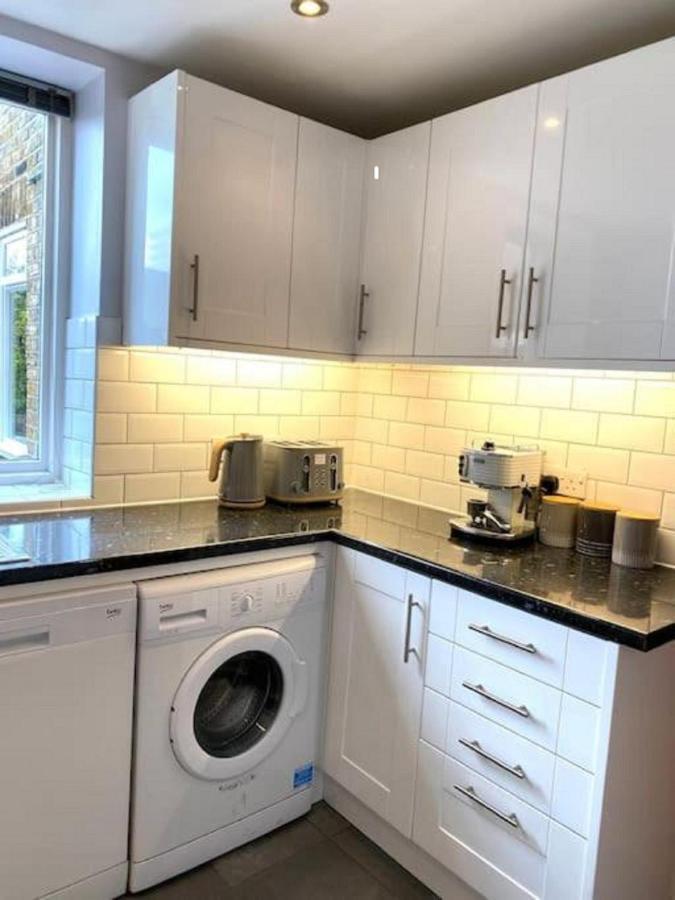 Lovely 1-bedroom Garden Flat In Acton * London