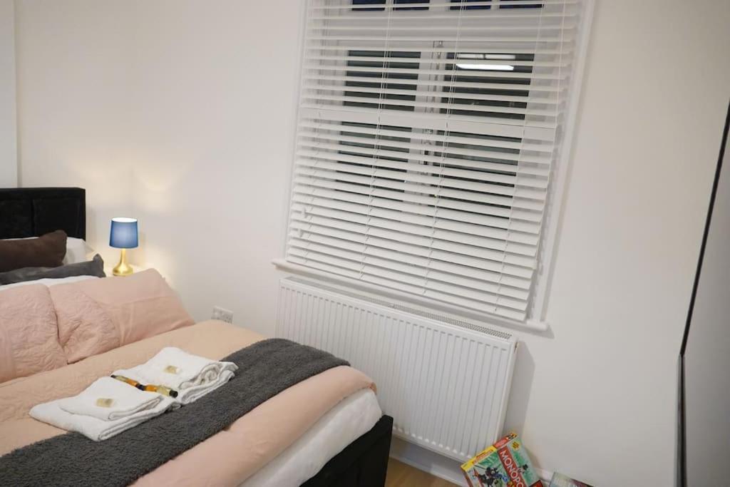 3 Bed 2 Bath Apartamento *