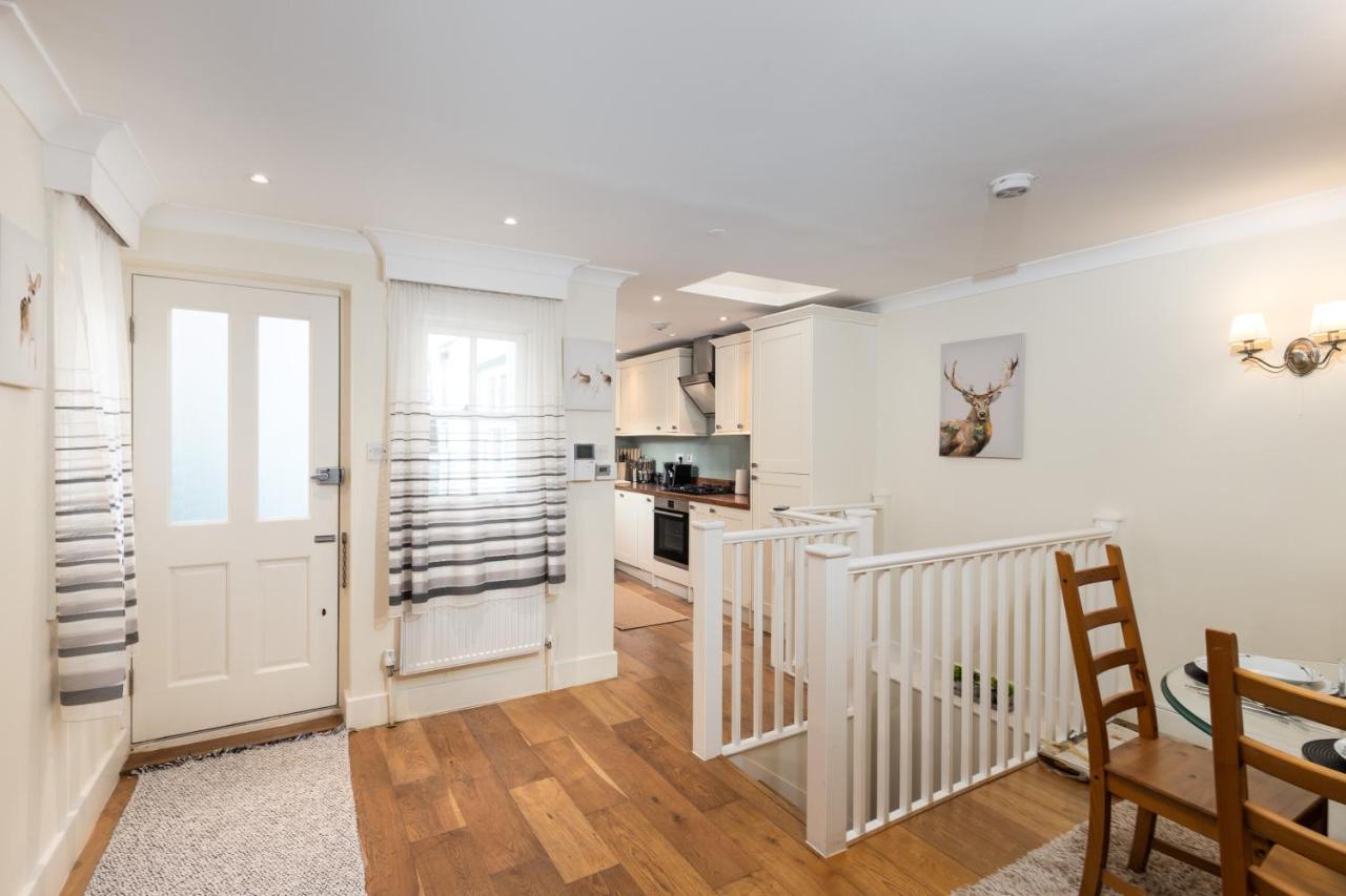 Stunning 3 Bed House With Garden Londres