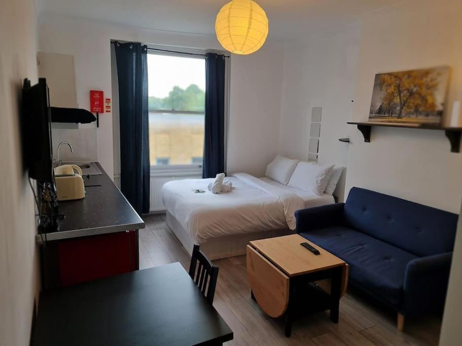 Chic & Modern In Caledonian Rd London