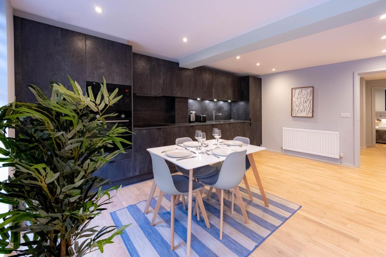 Luxurious Hackney Near Train Station * Londen
