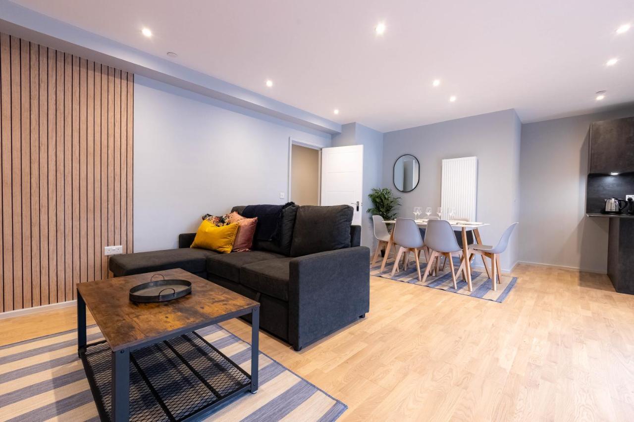 Luxurious Hackney Near Train Station Londen