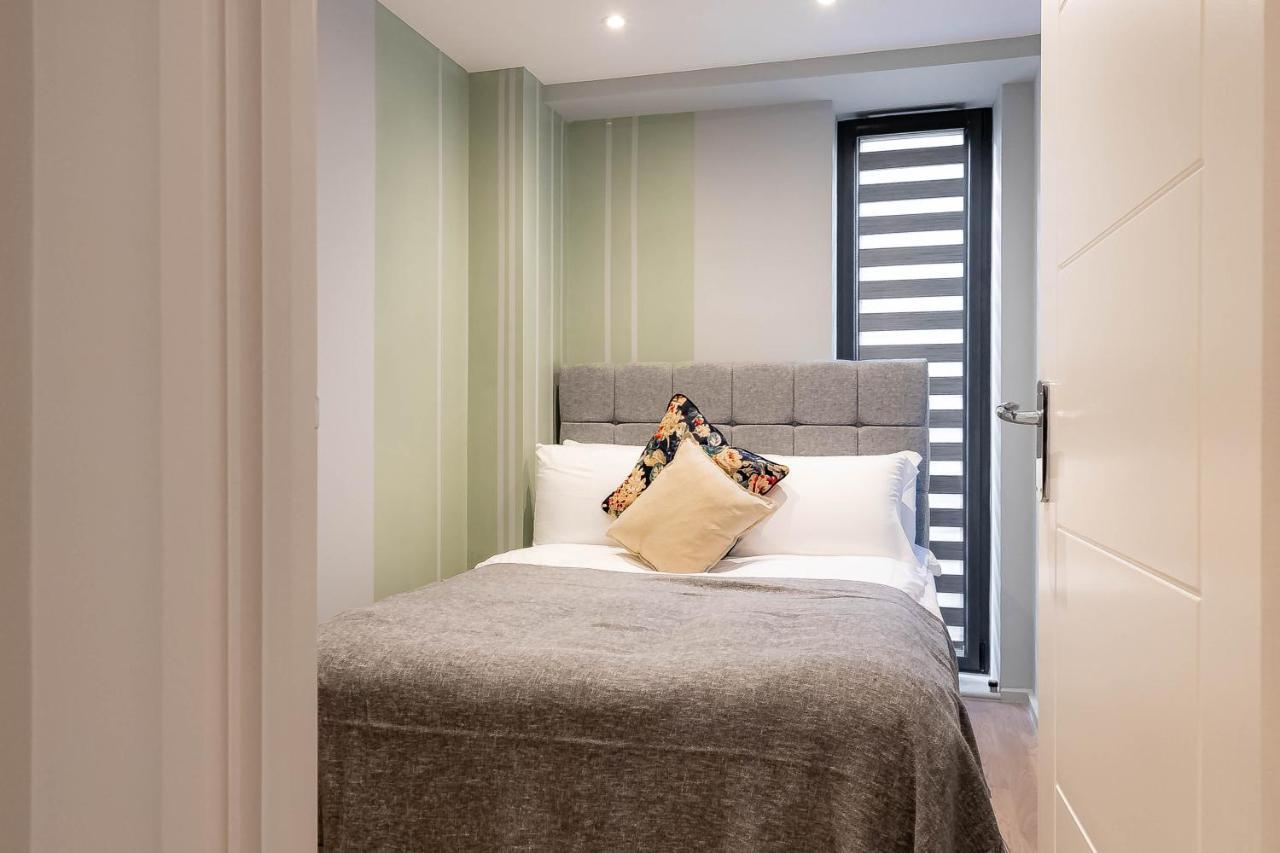 Luxurious Hackney Near Train Station Vakantiehuis *
