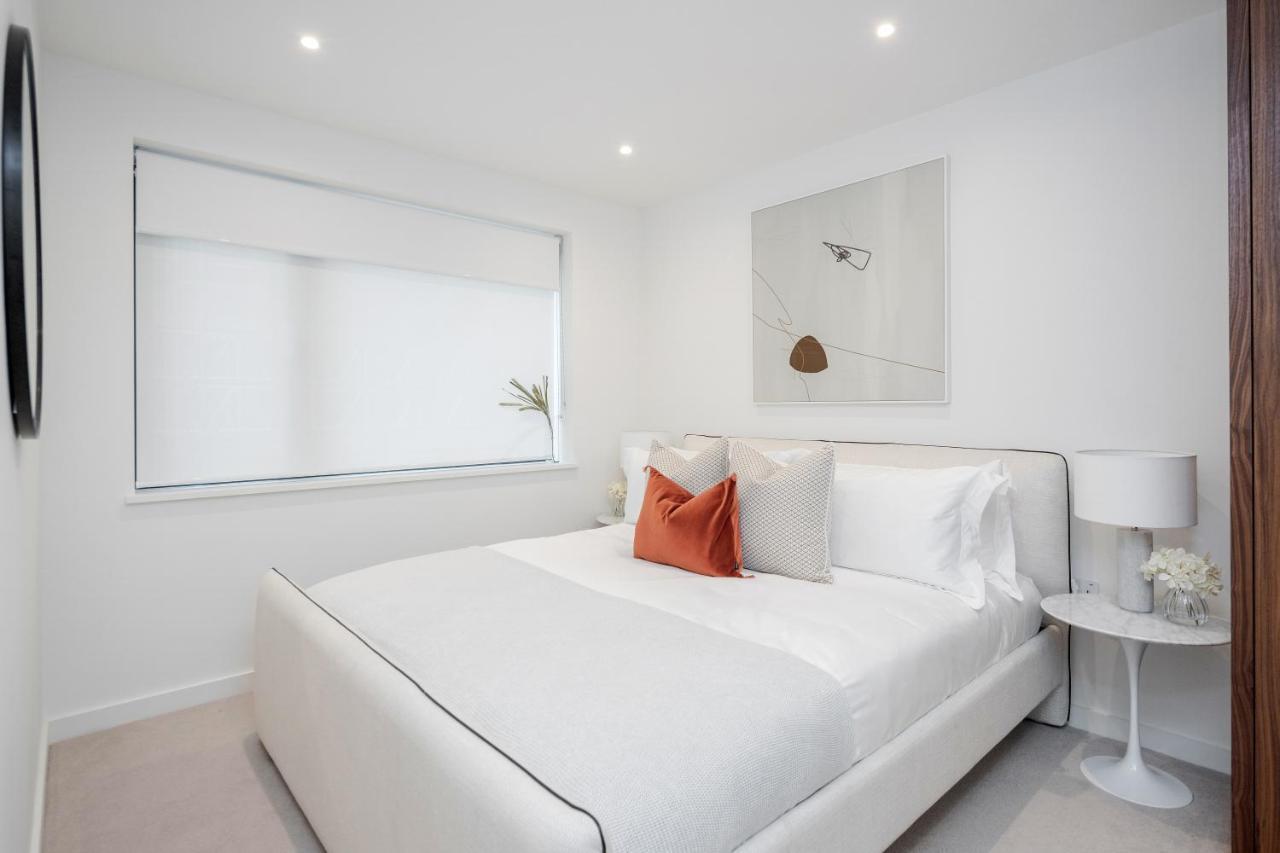 Luxury Mayfair Townhouse With A/c 3br 3ba *