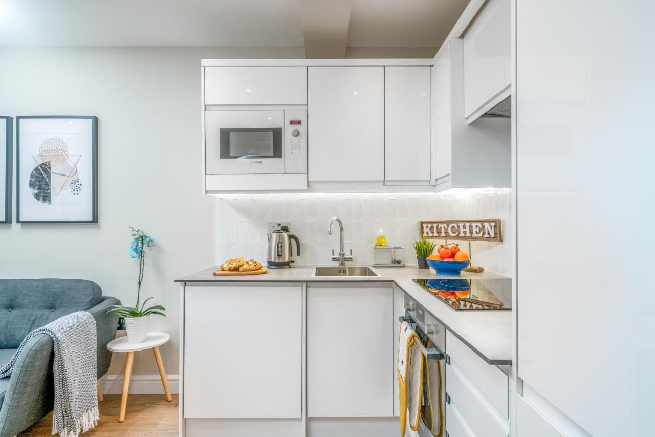 Westfield 2 Bedroom Near Notting Hill London