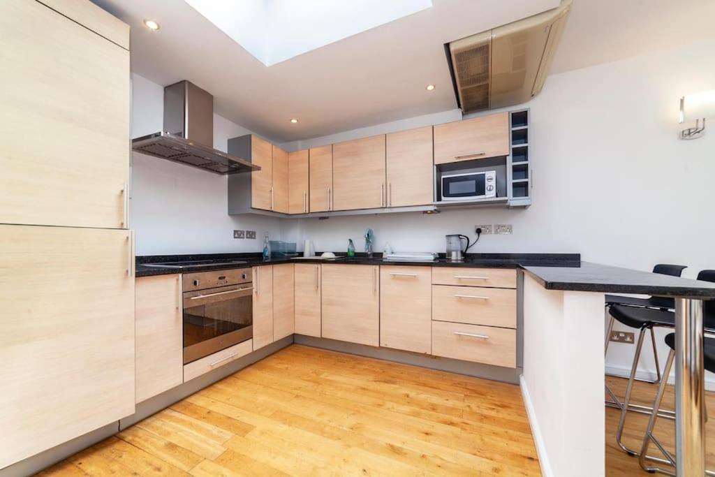 Top Floor Penthouse Flat With Amazing City View Appartement Londen