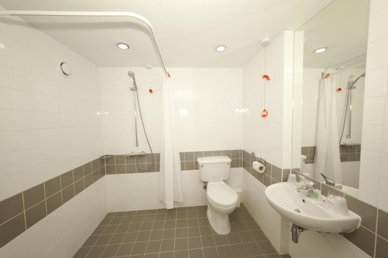 Apartment Princes Gardens London