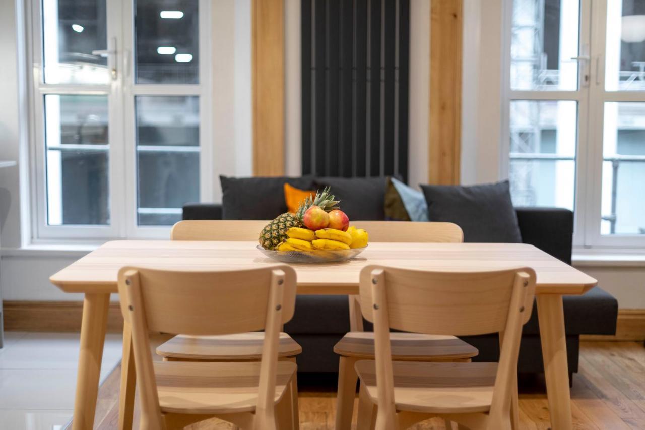 Brand New 1bed - Zone 1 - 4 Stations Nearby * London