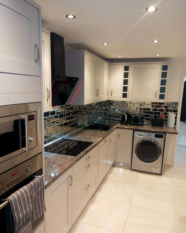 Impeccable 2-bed House