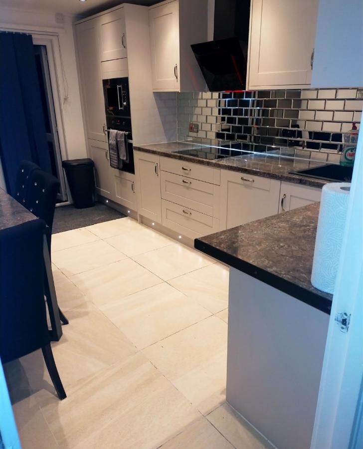 Impeccable 2-bed House * Londen