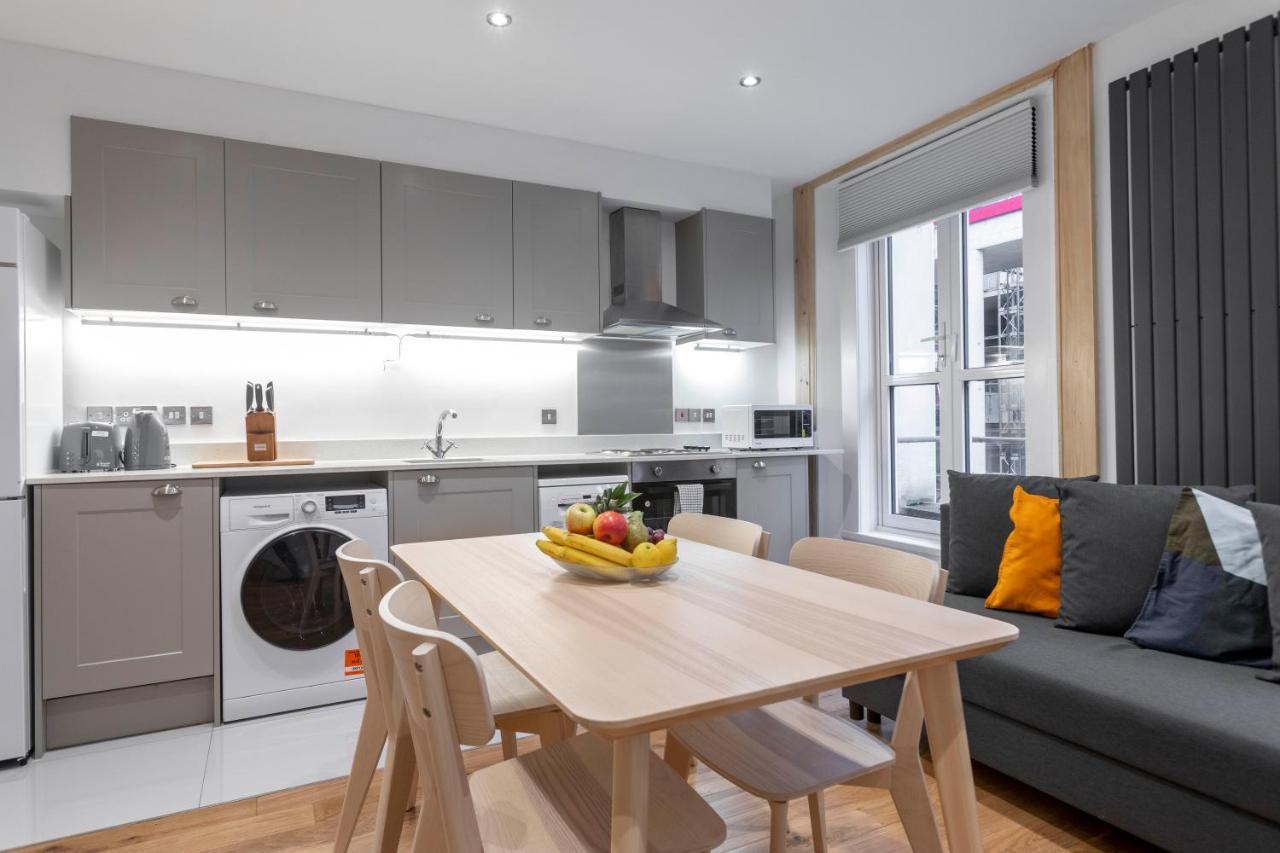 Brand New 1bed - Zone 1 - 4 Stations Nearby *