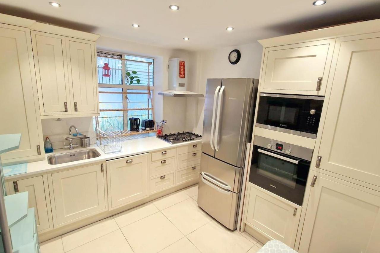 Holiday home Modern 3-bed House In Surrey Quays *