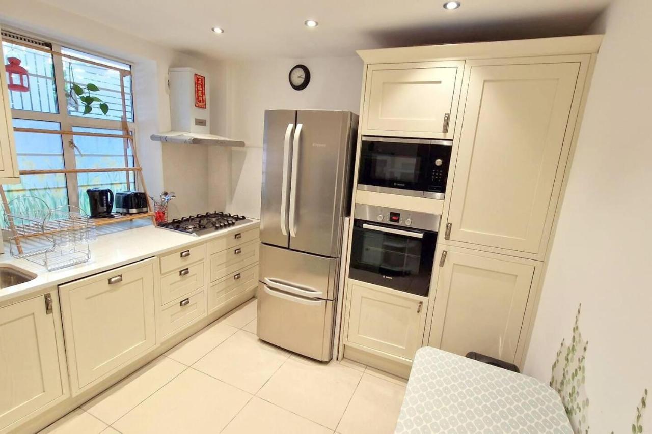 Holiday home Modern 3-bed House In Surrey Quays