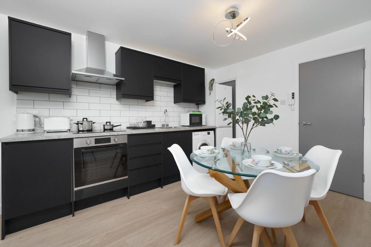 Stunning Duplex Near Canary Wharf & O2 & Views *