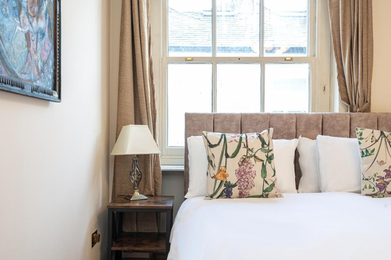 Ferienhaus Stone Built Vintage Chic House In The Heart Of Knightsbridge London