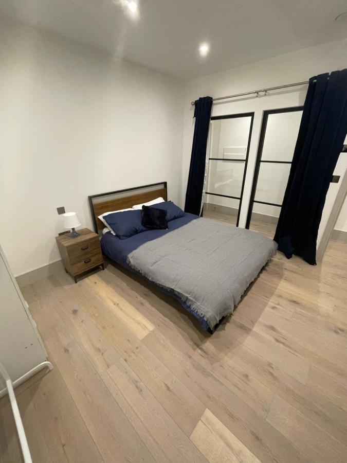 Apartment Blue Lagoon London