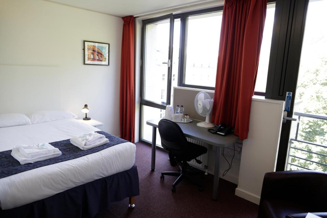 Apartment Princes Gardens