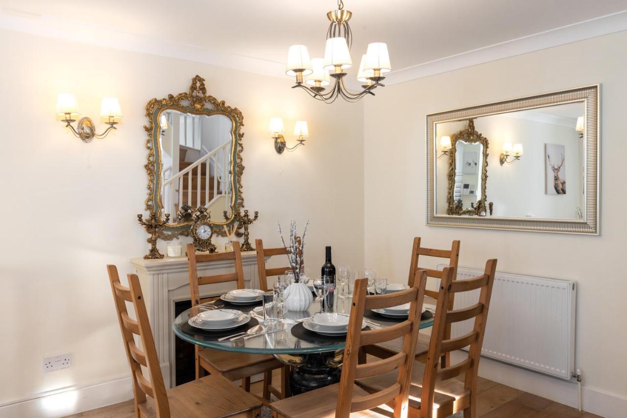 Сasa de vacaciones Stunning 3 Bed House With Garden *