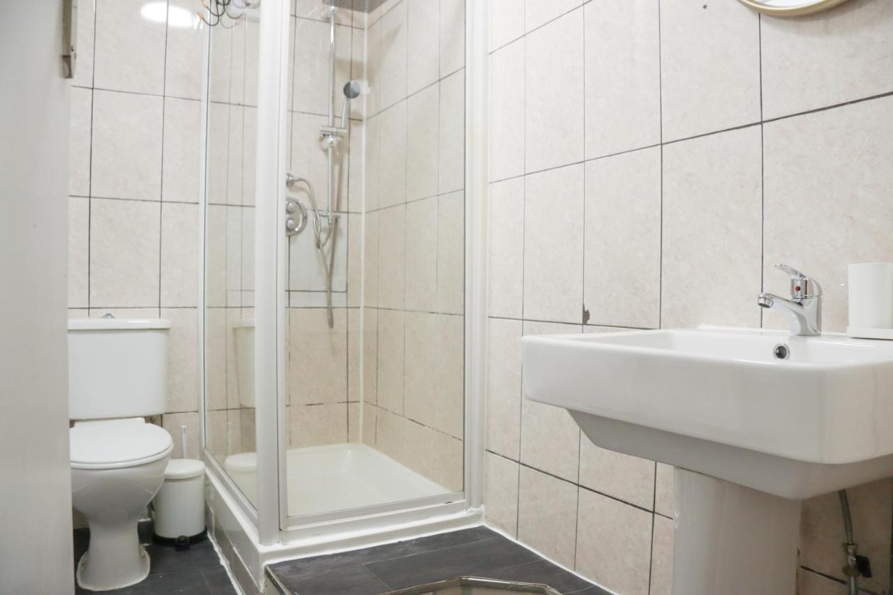 Hyde Park Apartment *