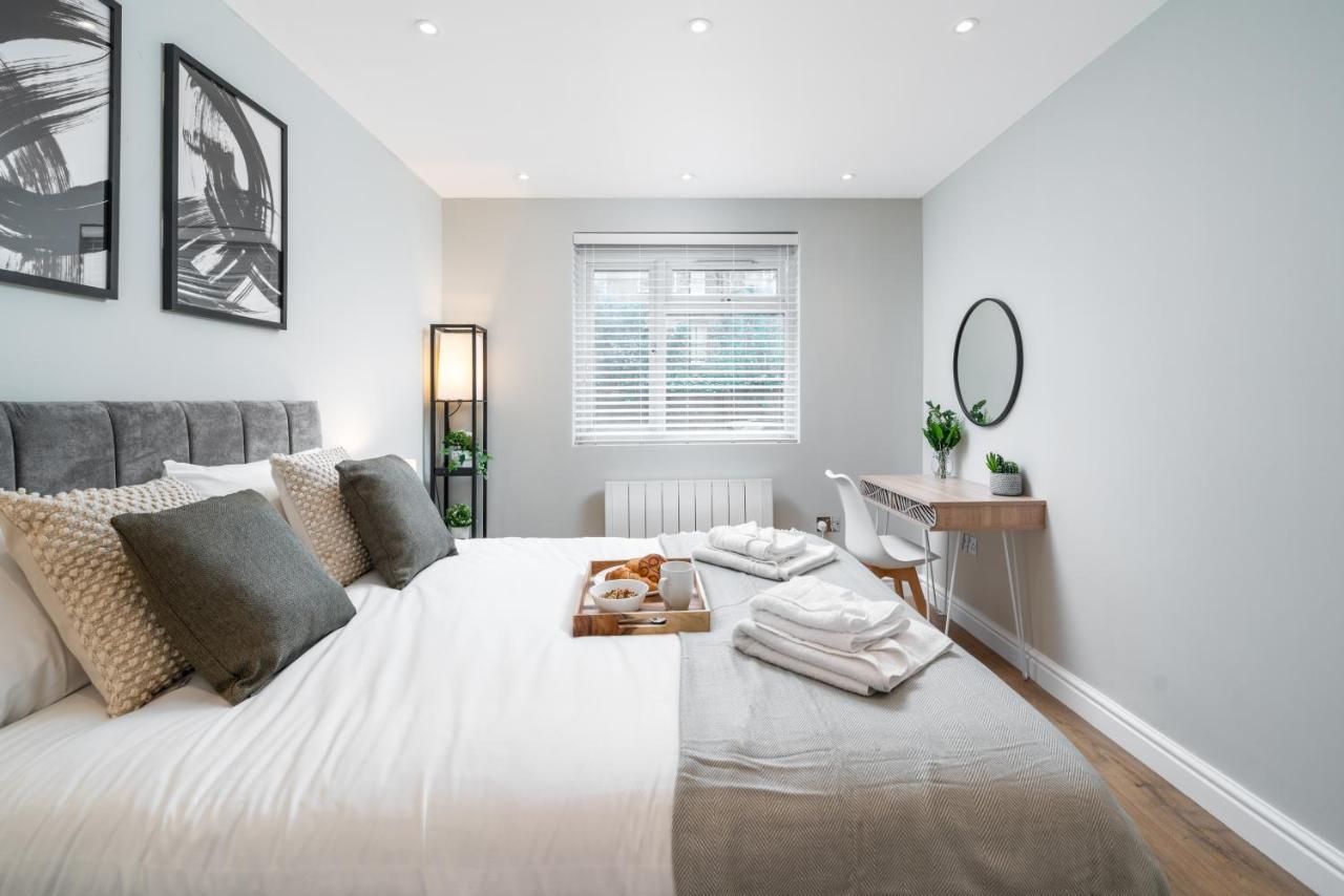 Westfield 2 Bedroom Near Notting Hill