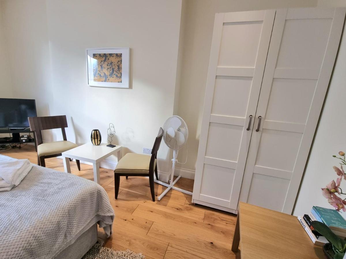 Oxford Gardens Apartamento Londres