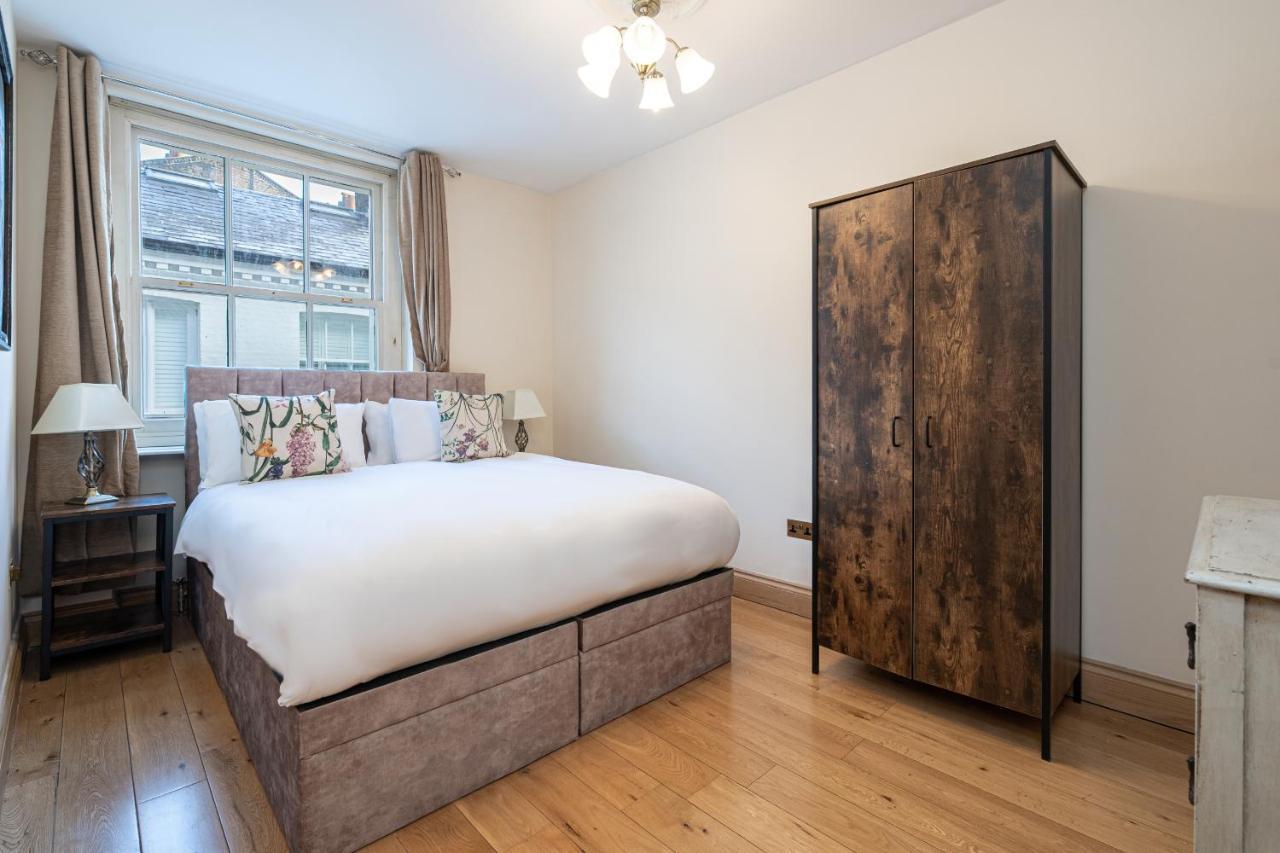 Stone Built Vintage Chic House In The Heart Of Knightsbridge Ferienhaus London