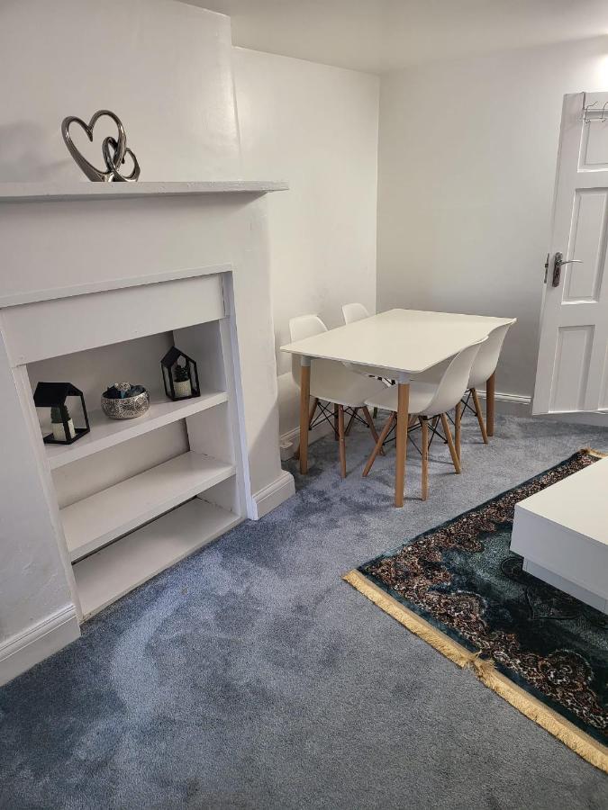 Homey Flat In Tooting * London
