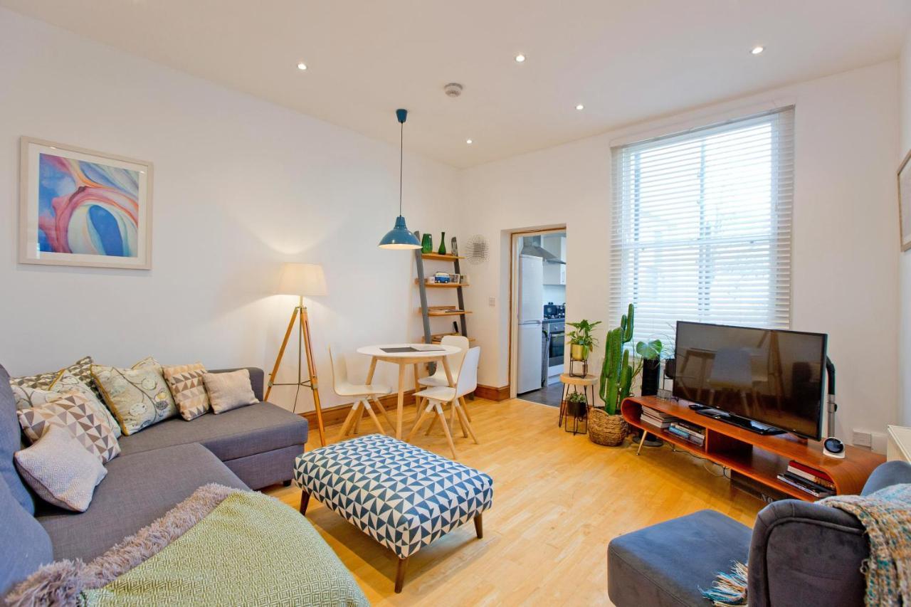 Calabria 3 - Spacious Apartamento Londres