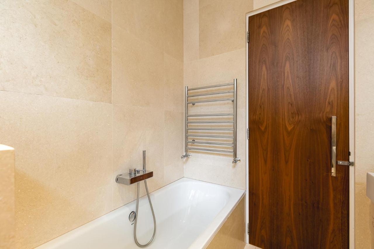 Apartment დluxury & Spacious Duplex In The Heart Of Chelseaდ London