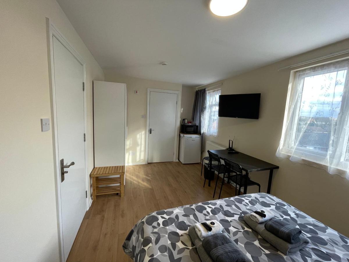Gladstone 3* London
