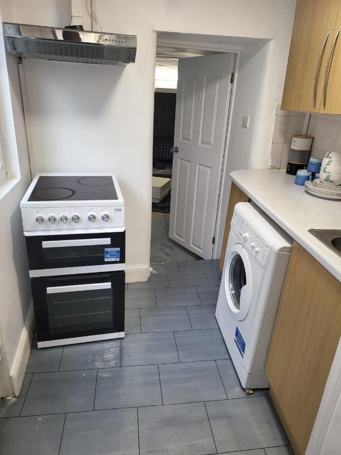 Homey Flat In Tooting * London