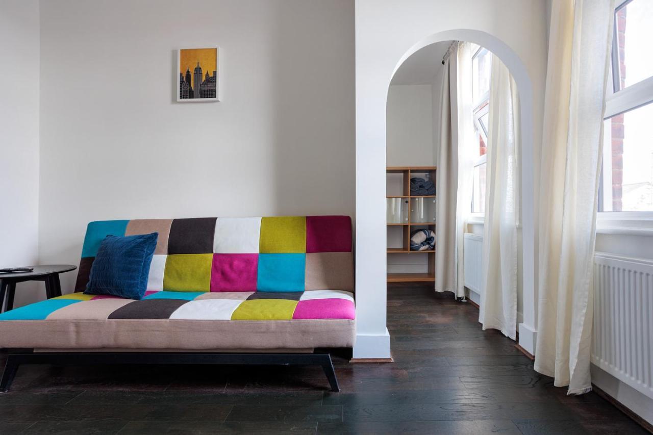 Entire Luxurious Flat Sleeps 4 Persons Apartment