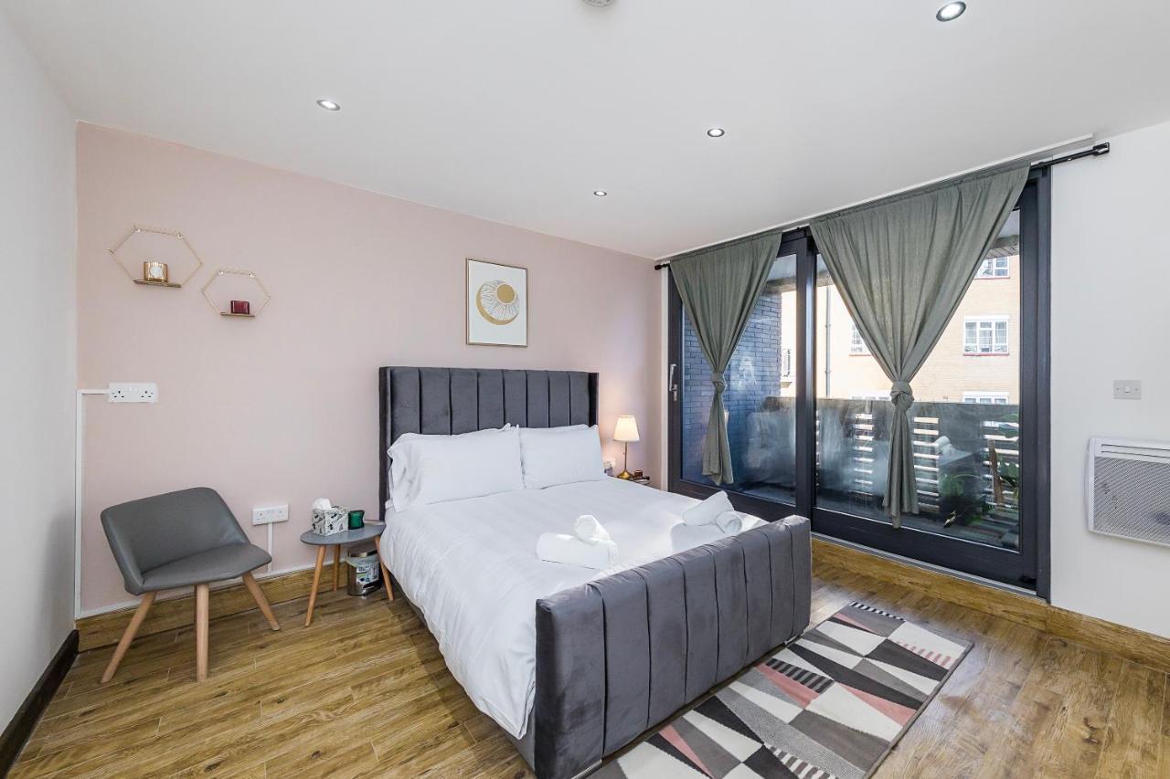 Edgware Hub Gasthof London