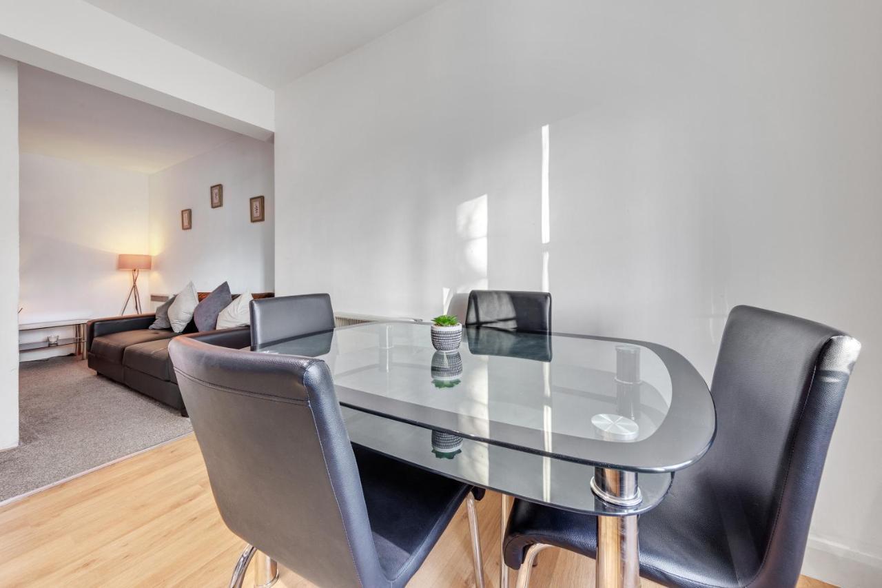 Cozy 1 Bed, Shepherds Bush Appartement *
