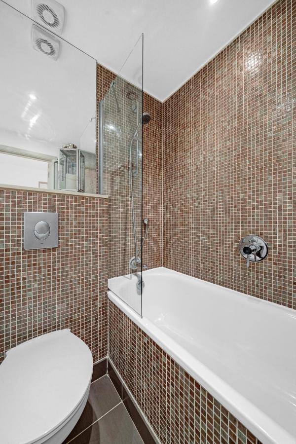 Apartment Tandy 2bed 2bath Bridge Great Location Excellent Transport Links *