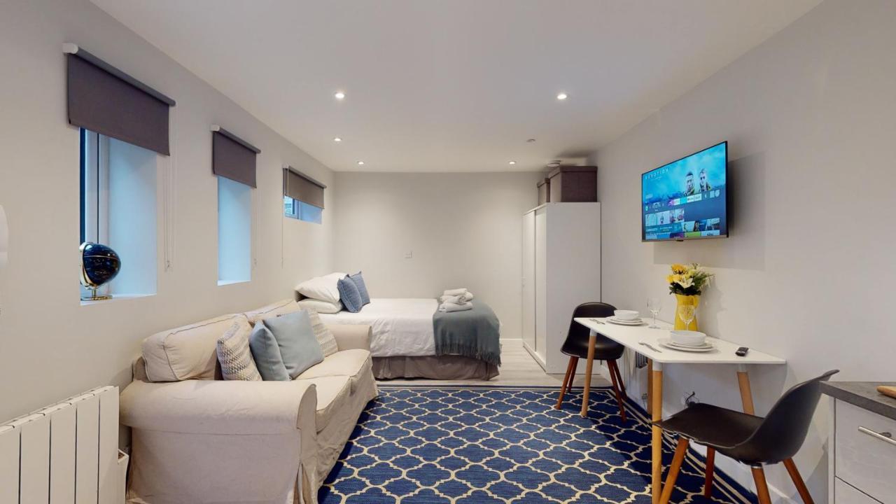Apartment Wimbledon London