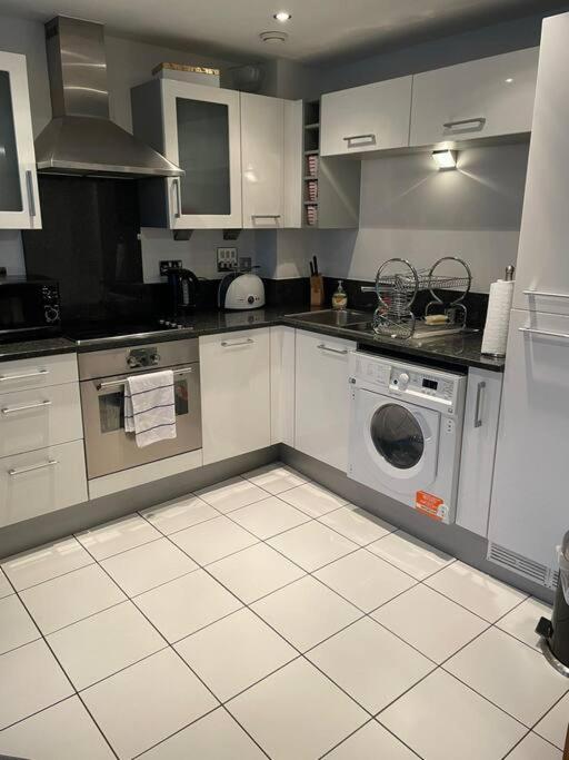 Apartment 1 Bedroom Royal Docks London