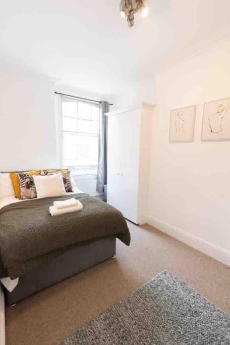 Lovely 2 Bedroom In Chelsea Sw3 Apartamento