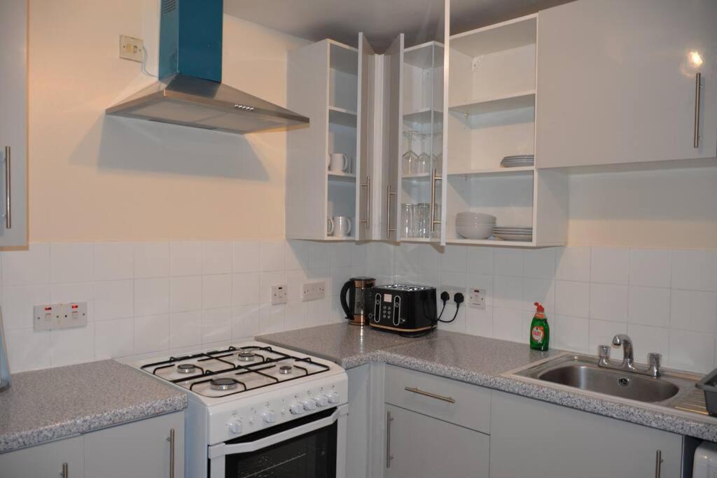 Holiday home 4 Bedroom House London
