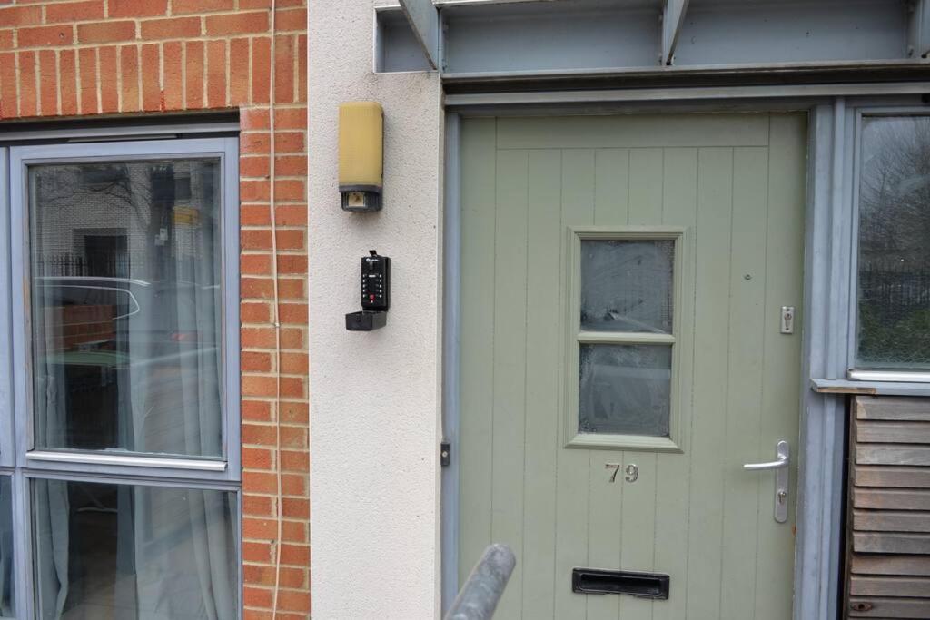 4 Bedroom House * London