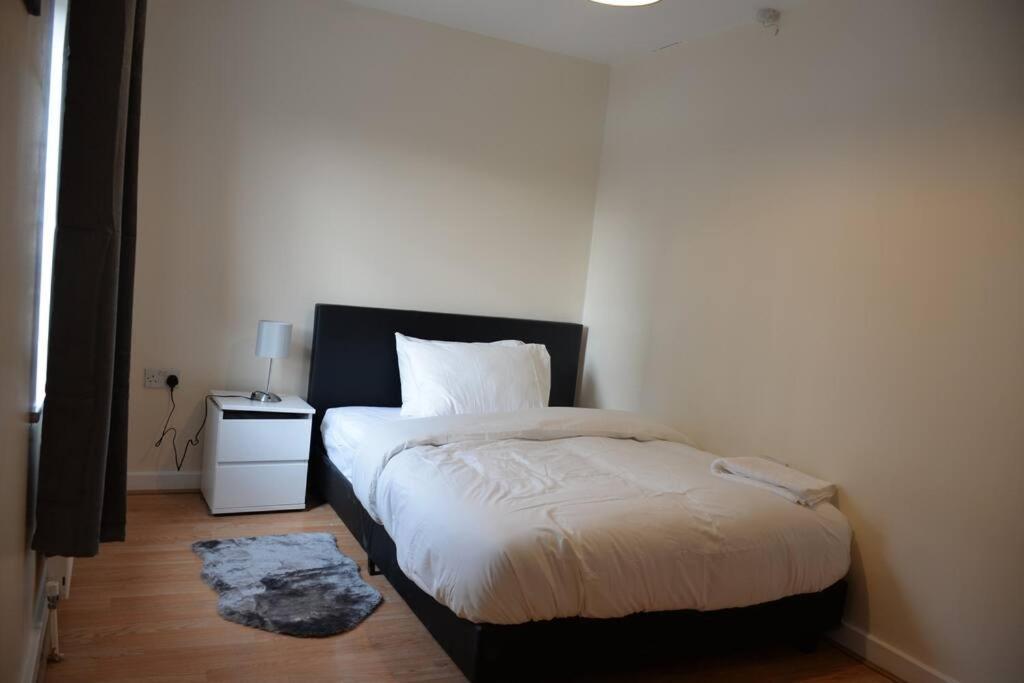 Holiday home 4 Bedroom House London