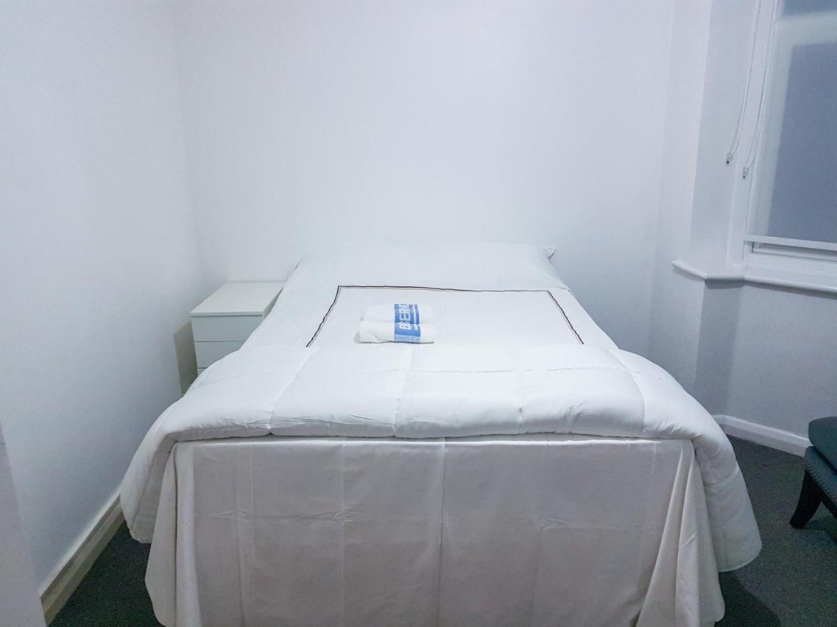 Grosvenor Court Guest house London