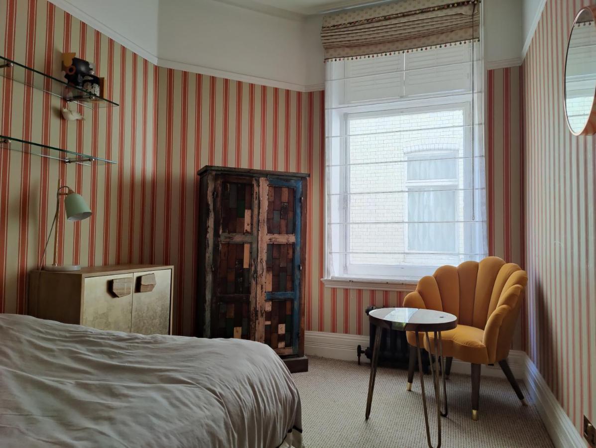 Luxury Artist In Apartamento Londres
