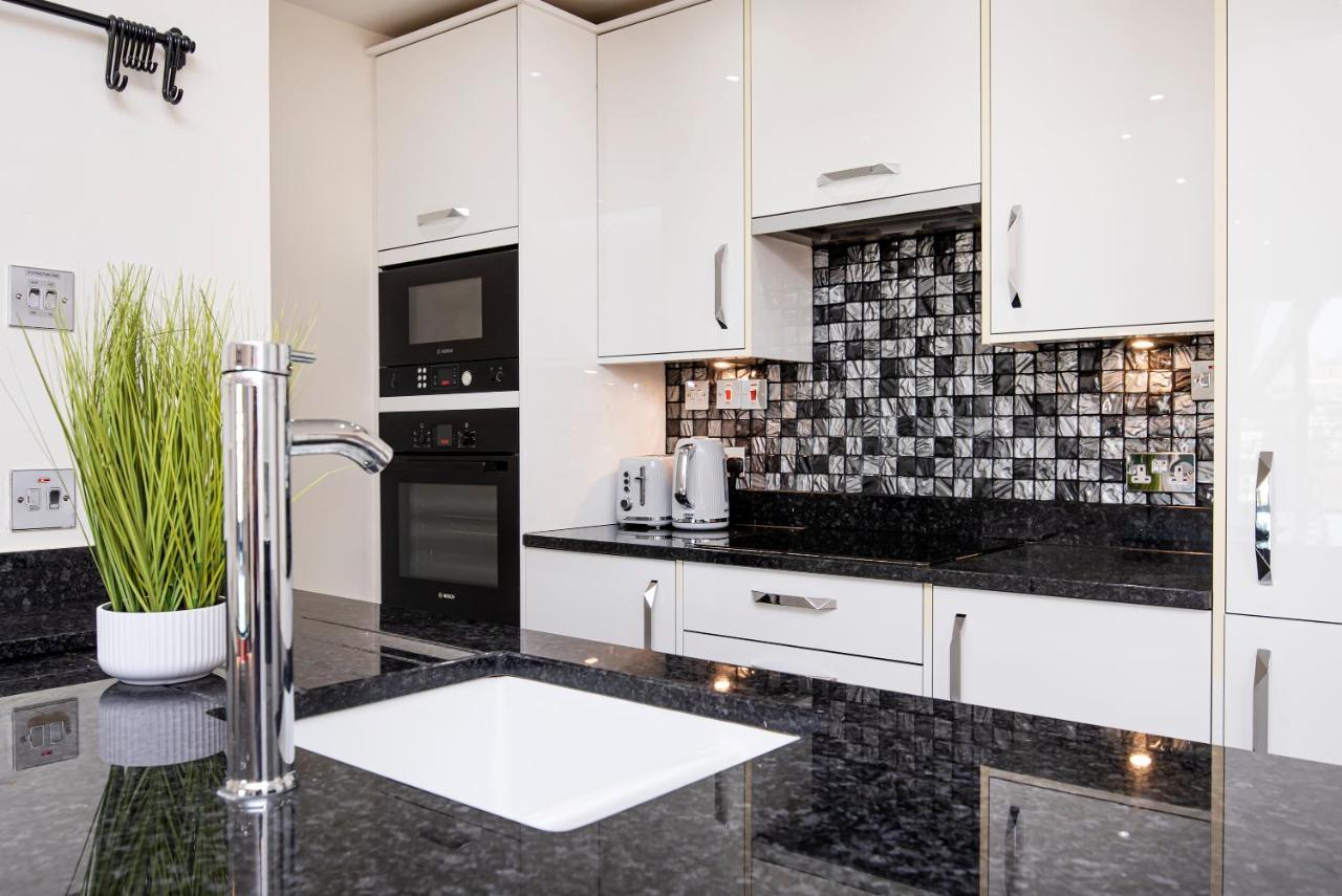 And Spacious 2 Bed Appartement *